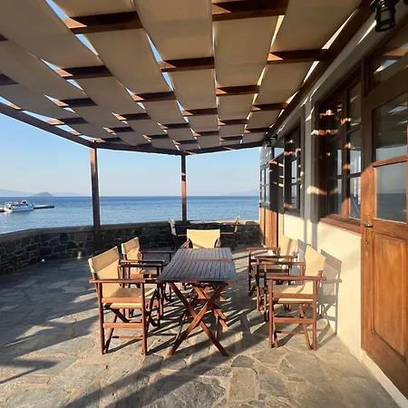 Appart hôtel Three Brothers 2*
