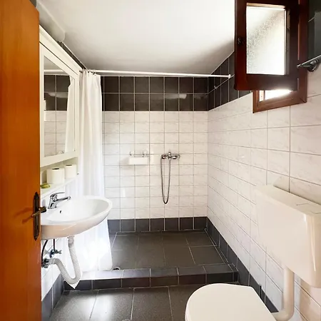 Three Brothers Apartahotel 3*