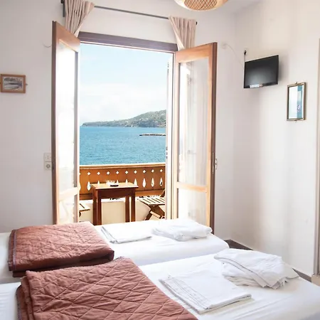 Three Brothers Apartahotel