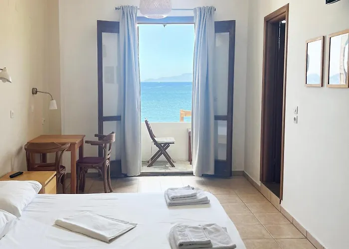 Three Brothers Apartahotel