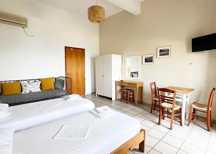 Three Brothers Apartahotel