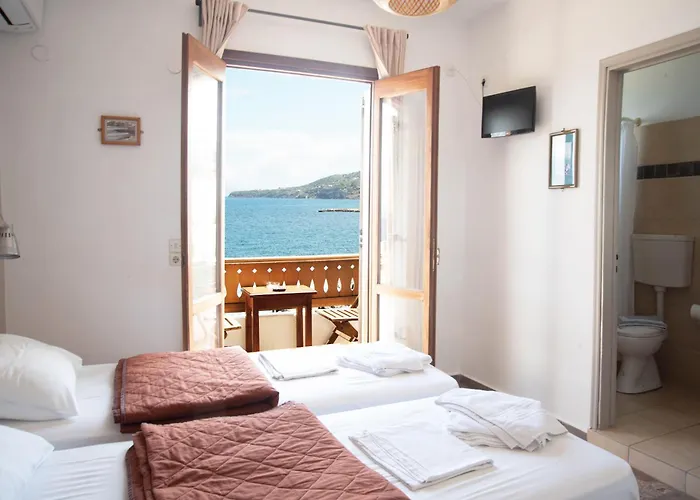 Three Brothers Apartahotel